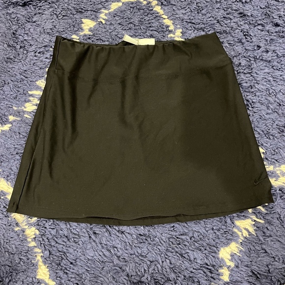 Nike Black Golf Skirt Size 4 - Picture 1 of 2